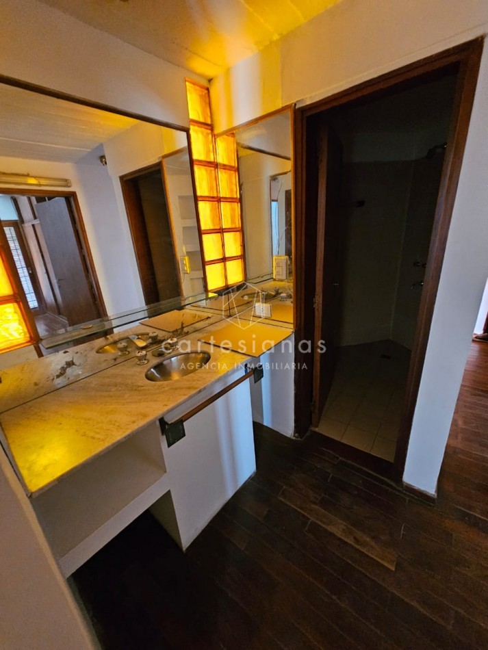 APTO CREDITO HIPOTECARIO PARQUE VELEZ SARSFIELD CASA DE 3 DORM C/PILETA