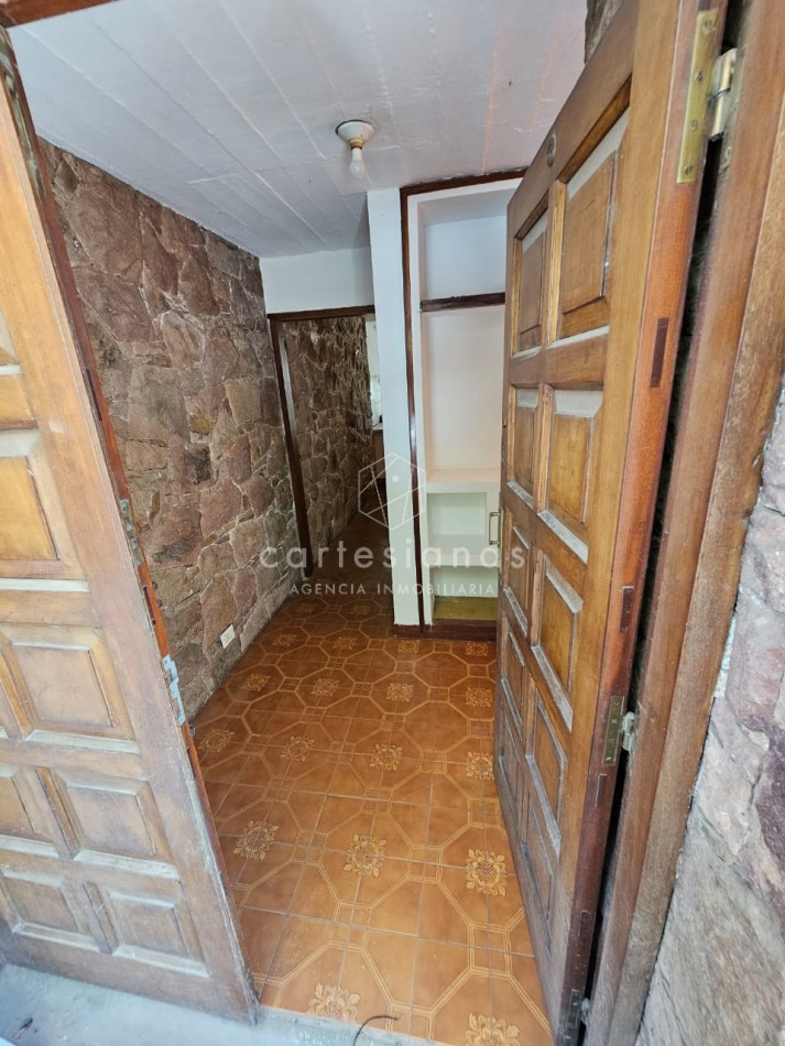 APTO CREDITO HIPOTECARIO PARQUE VELEZ SARSFIELD CASA DE 3 DORM C/PILETA