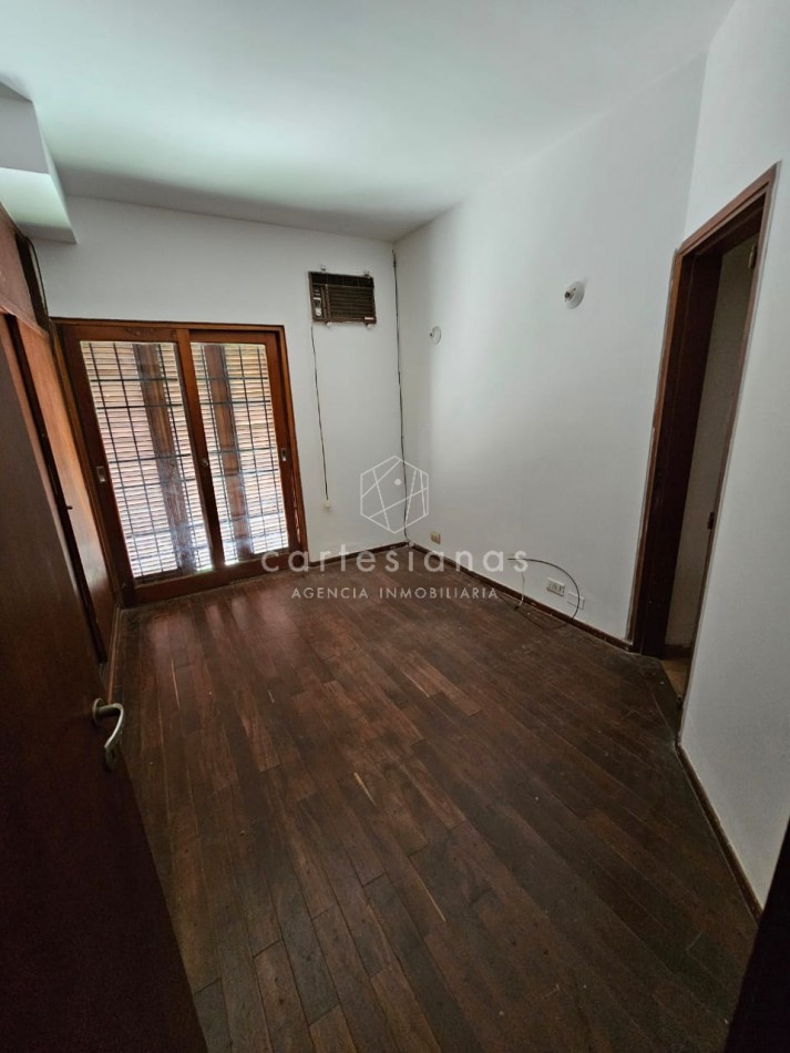 APTO CREDITO HIPOTECARIO PARQUE VELEZ SARSFIELD CASA DE 3 DORM C/PILETA
