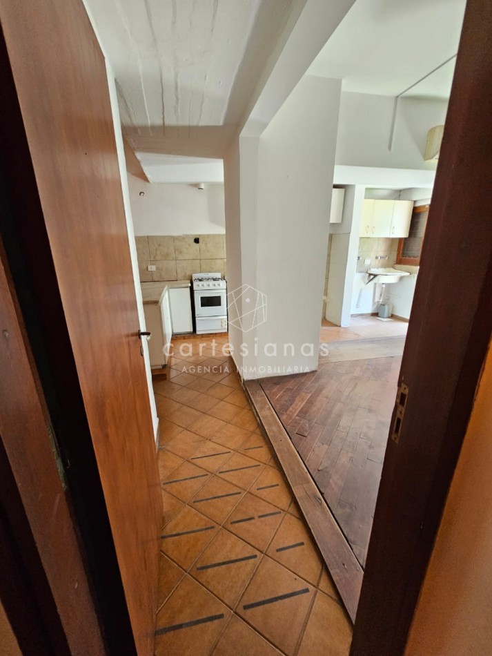 APTO CREDITO HIPOTECARIO PARQUE VELEZ SARSFIELD CASA DE 3 DORM C/PILETA