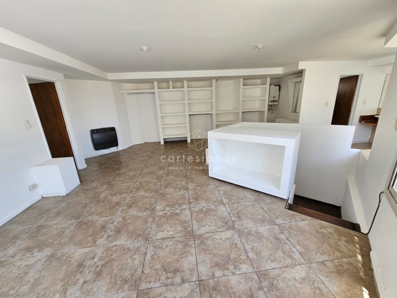 APTO CREDITO HIPOTECARIO PARQUE VELEZ SARSFIELD CASA DE 3 DORM C/PILETA
