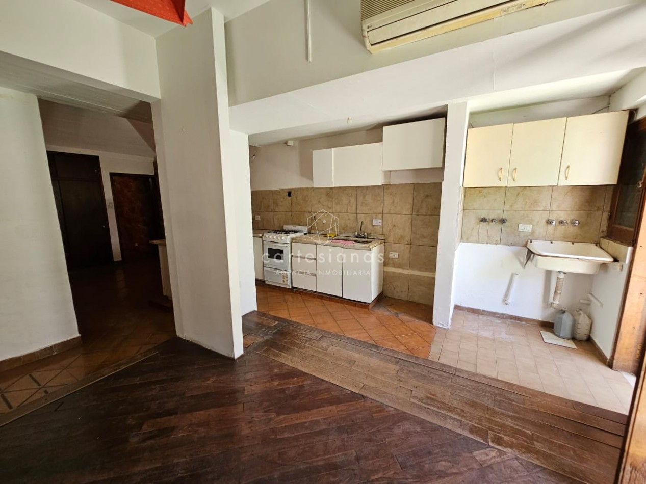 APTO CREDITO HIPOTECARIO PARQUE VELEZ SARSFIELD CASA DE 3 DORM C/PILETA