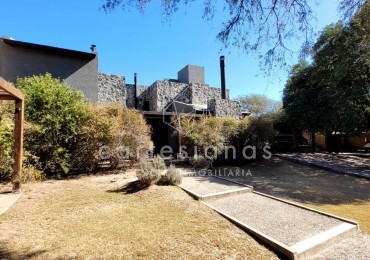 COUNTRY EL BOSQUE IMPECABLE! CASA DE 3 DORMITORIOS 650 MTS CUB.