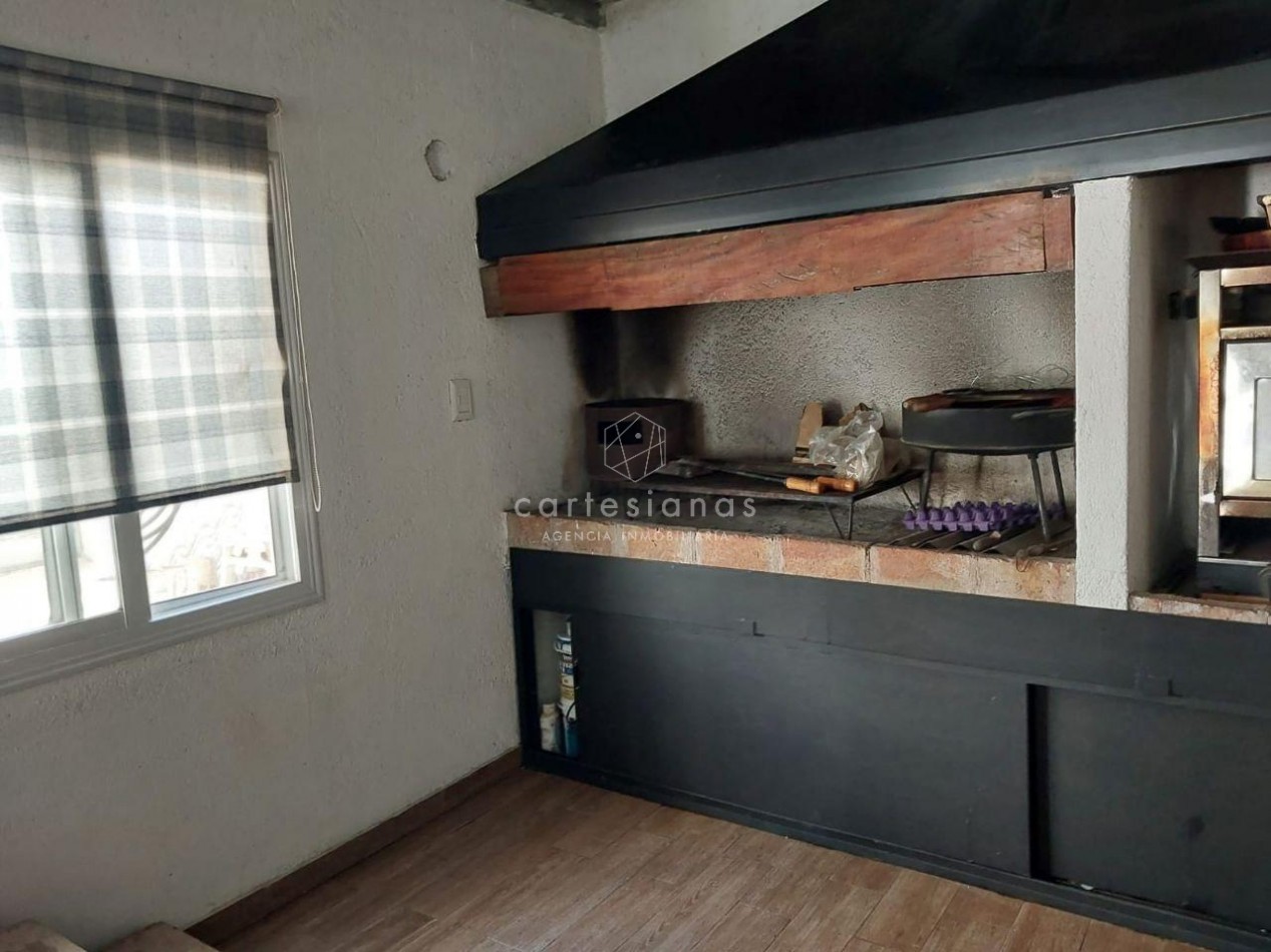 DEPTO PB DE 4 DORM C/PATIO. CALLE MEJICO B° PUEYRREDON