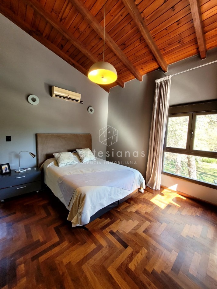 COUNTRY EL BOSQUE IMPECABLE! CASA DE 3 DORMITORIOS 650 MTS CUB.