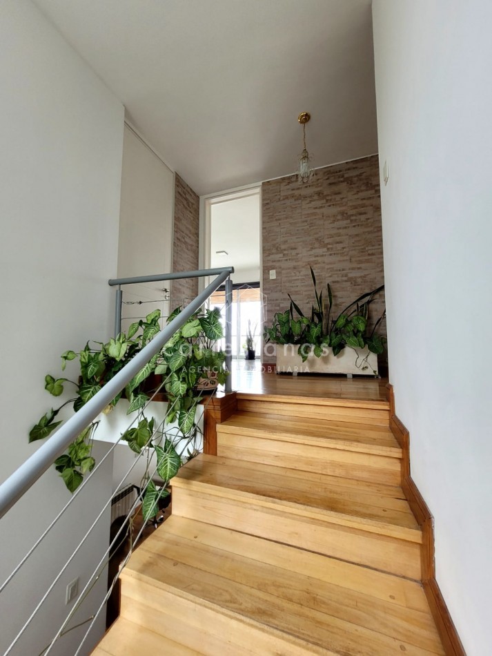 COUNTRY LA RUFINA CASA DE 4 DORM