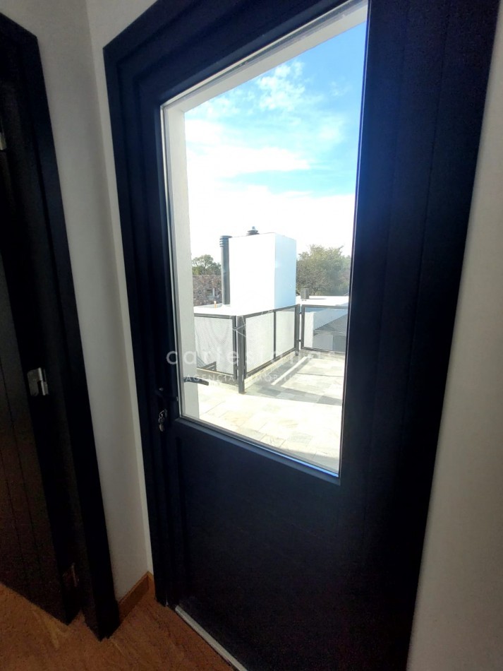 PREMIUM! CASA 4 DORM EN CAUSANA. 650 MTS CUB, 5000 MTS LOTE