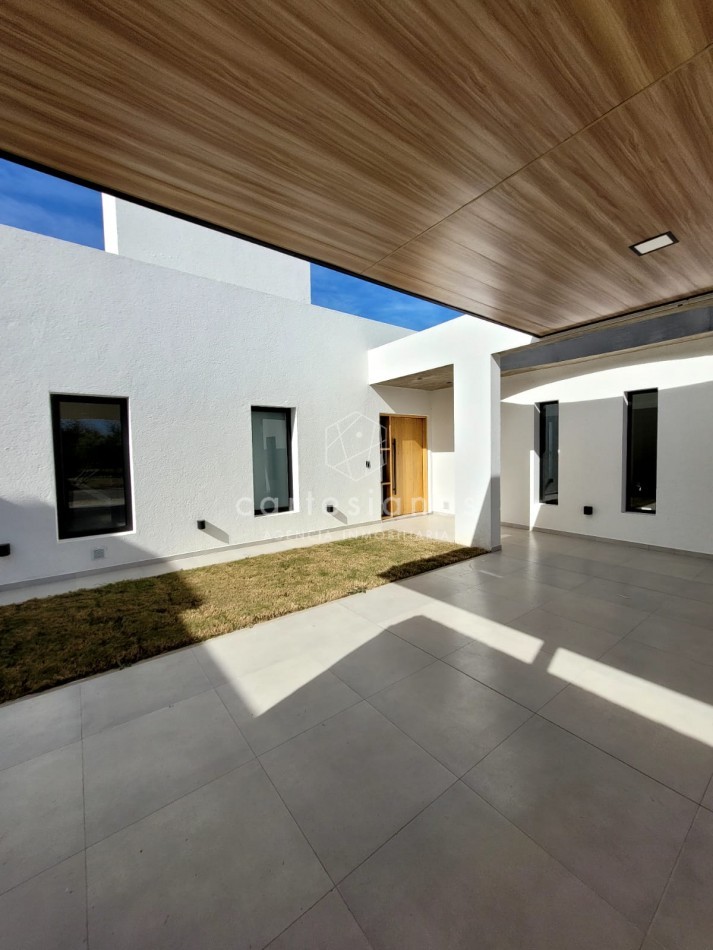 BARRIO PRIVADO LAS CAÑITAS CASA DE DISEÑO 3 DORM