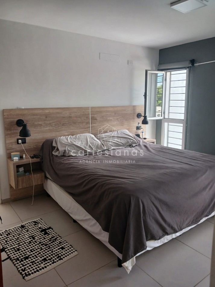 APTA CREDITO. A MTS DE RECTA MARTINOLLI CASA 3 DORM C/PILETA.