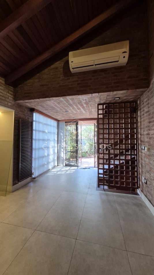 URCA EXCELENTE CASA DE 4 DORM. USO RESIDENCIAL O PARA OFICINAS/ESTUDIO 