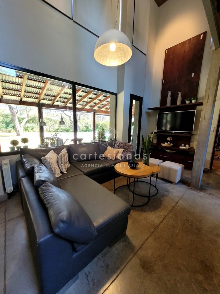 COUNTRY EL BOSQUE IMPECABLE! CASA DE 3 DORMITORIOS 650 MTS CUB.