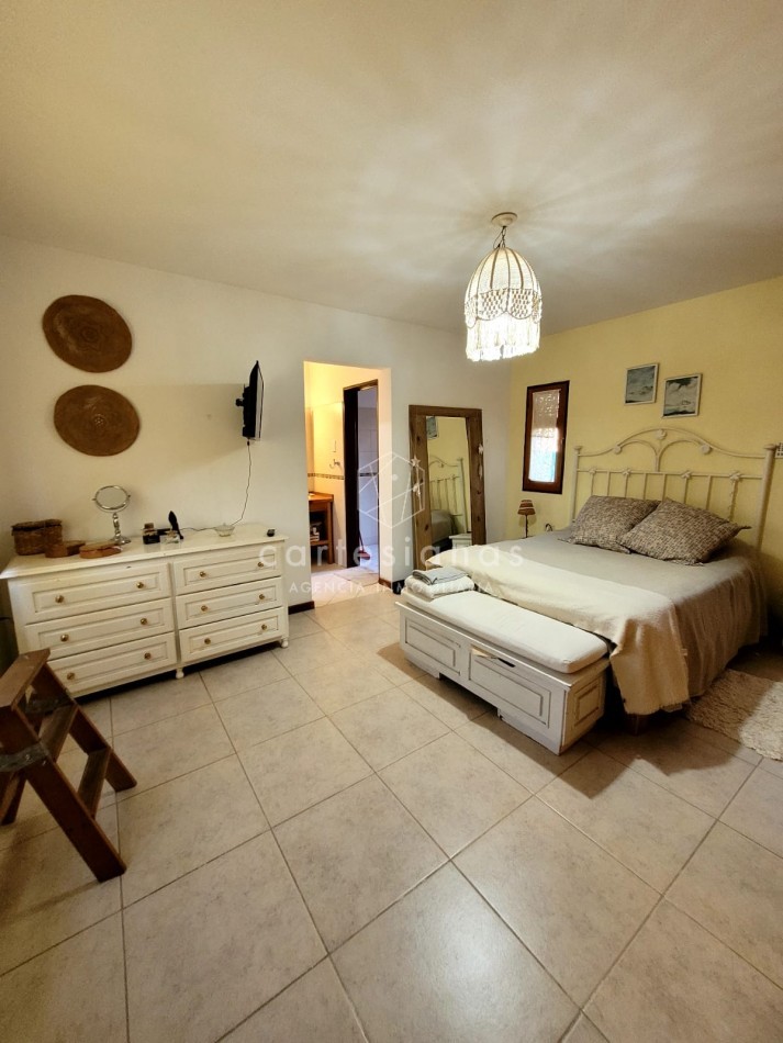 MORADA, VILLA URBANA. CASA DE 2 DORM , 2 BAÑOS, PILETA. APTO CREDITO HIPOTECARIO