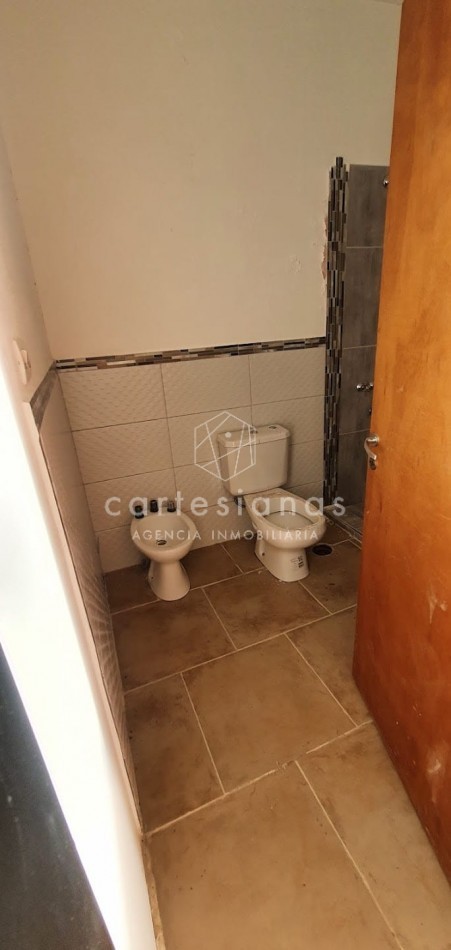 SE VENDEN 3 UNIDADES: DOS de 1 DORM y UNO de 2 DORM EN COMPLEJO B° BELLA VISTA