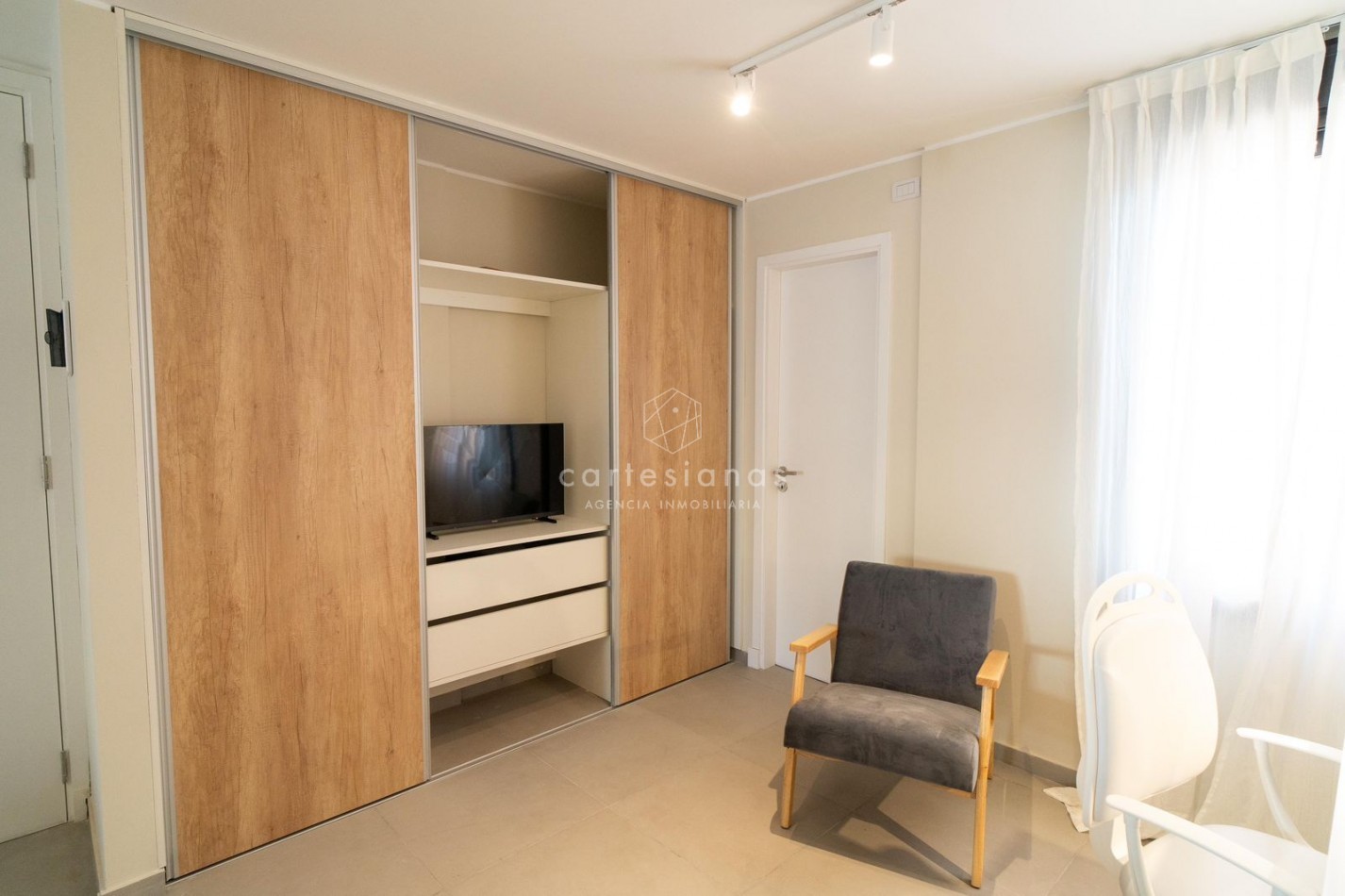 A ESTRENAR! 2 DORM 2 BAÑOS. AV. VELEZ SARSFIELD. ZONA POCITO. AMENITIES