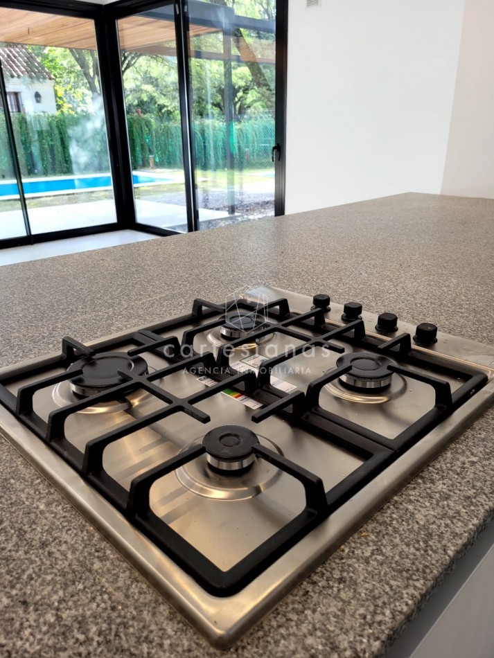 HOUSING EN LA CAROLINA CASA DE 3 DORM. CALIDAD PREMIUM