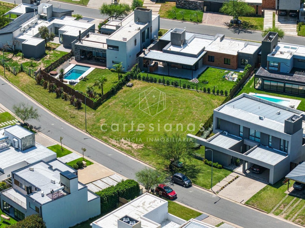 SIETE SOLES LOTE CENTRAL DE 600 M2 | PARTERRES