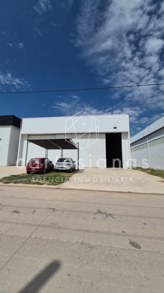 EN ALQUILER. NAVE DE 900 MTS2. PARQUE INDUSTRIAL POLO 52