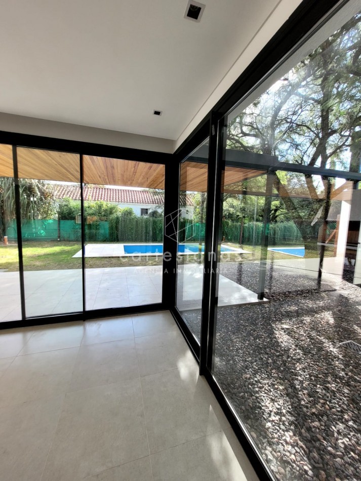 HOUSING EN LA CAROLINA CASA DE 3 DORM. CALIDAD PREMIUM