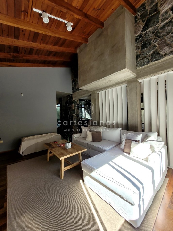 COUNTRY EL BOSQUE IMPECABLE! CASA DE 3 DORMITORIOS 650 MTS CUB.