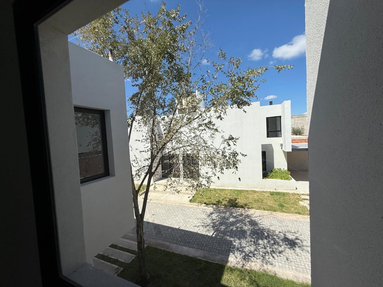 ZONA TERRAZAS DE LA ESTANZUELA DUPLEX 2 DORM EN HOUSING | LA CALERA