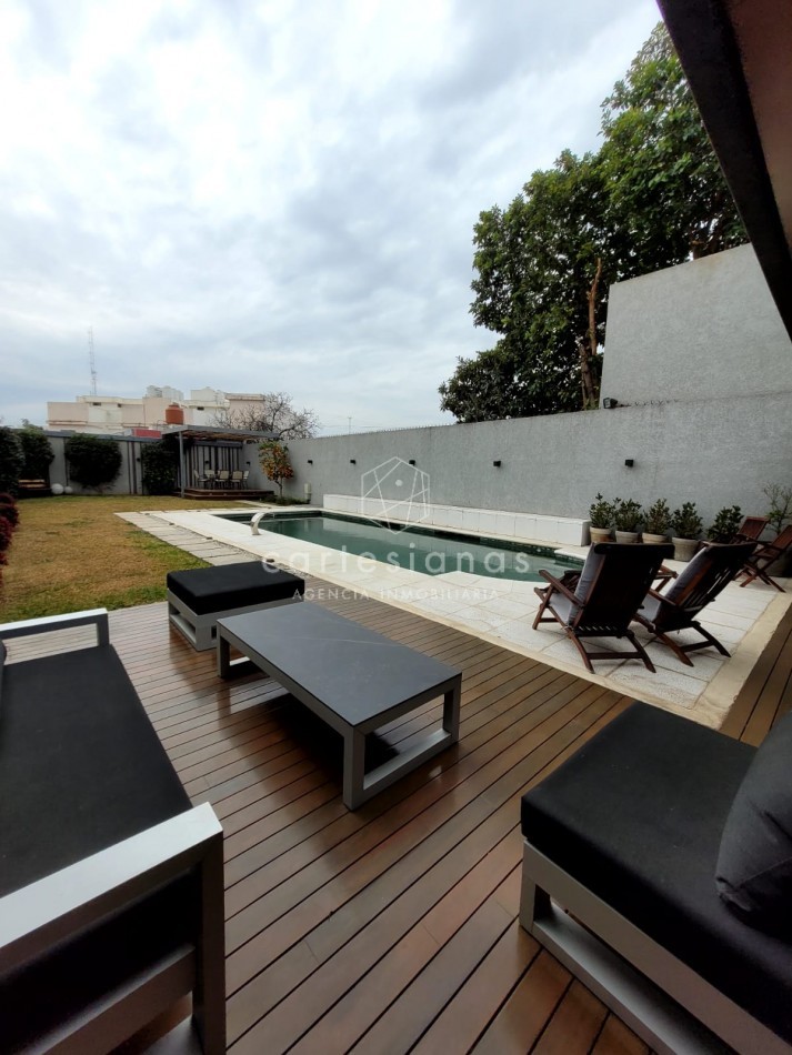 MAIPU 1° SECC HERMOSA CASA DE 4 DORM C/PILETA A POCAS CUADRAS DEL PARQUE SARMIENTO