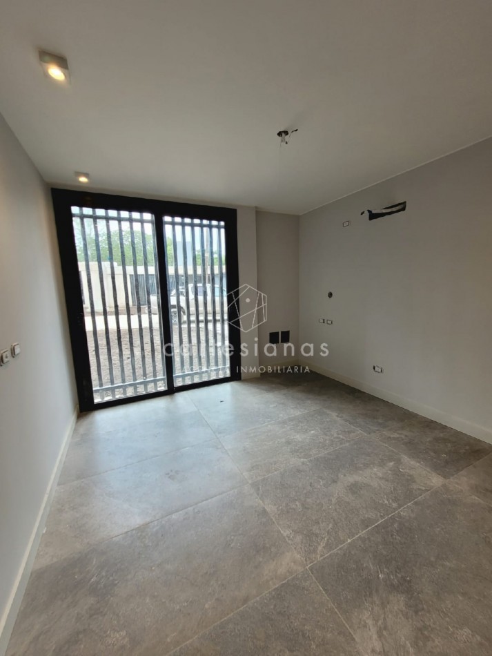 HOUSING EN VILLA WARCALDE. CASA 3 DORM EN UNA PLANTA. CATEGORIA