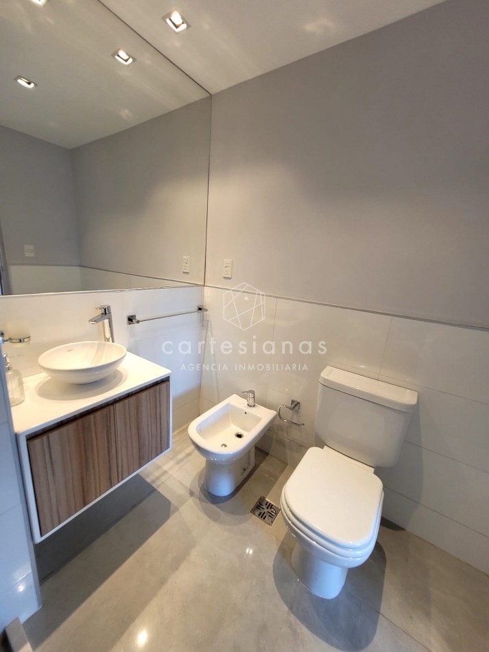 COMPLEJO CERRADO ZONA NORTE DEPTO DE 2 DORM C/COCHERA