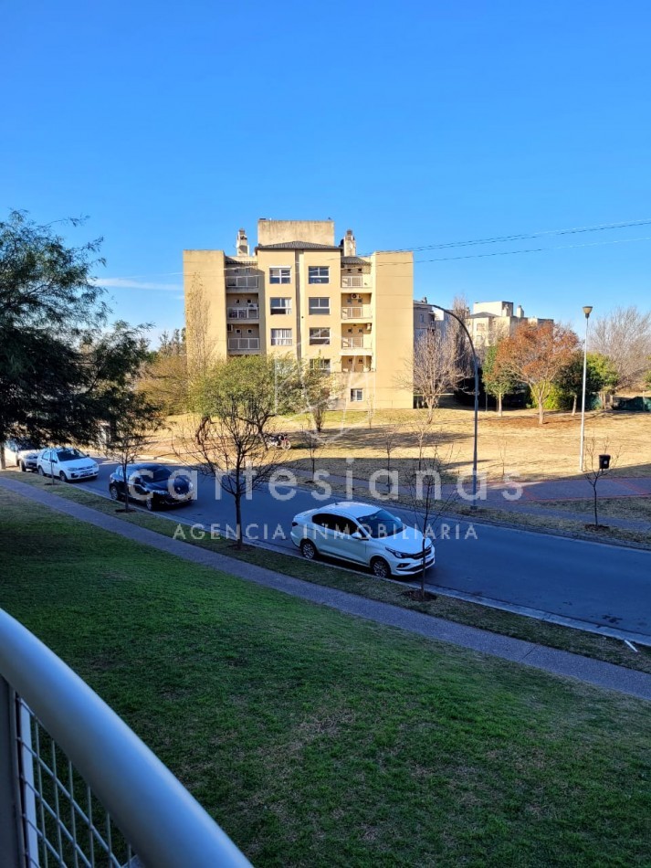 BALCONES DEL CHATEAU  3 DORM C/1 COCHERA. SEGURIDAD 24 HS. NO APTO CREDITO