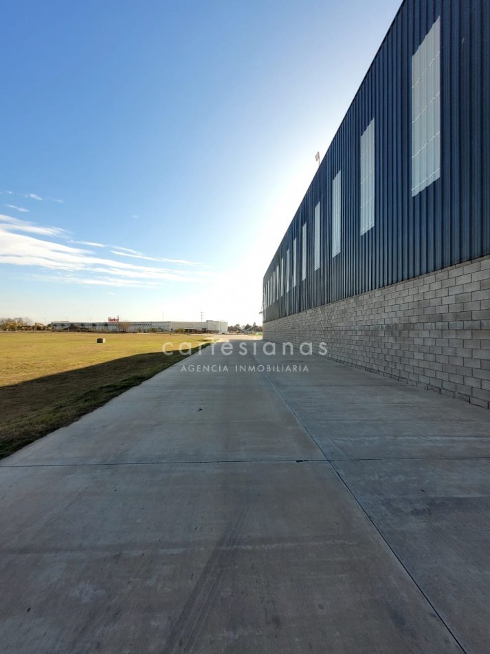 CENTRO LOGISTICO ALQUILER DE NAVES DE 1000 A 3000 M2