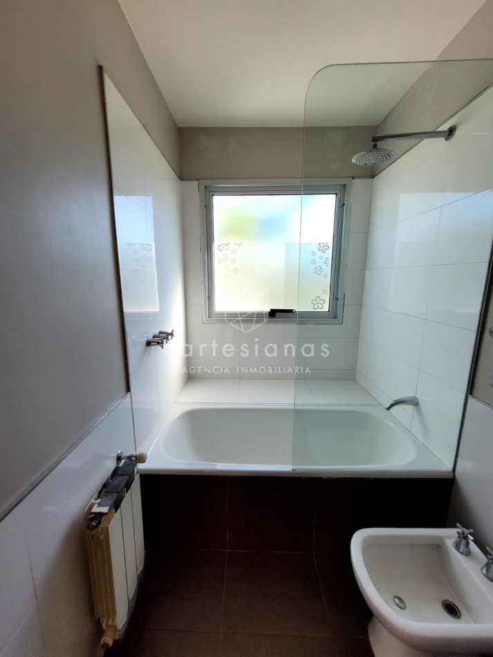 LA MORADA, V. ALLENDE. HERMOSA CASA DE 3 DORM + DEPENDENCIA. APTO CREDITO