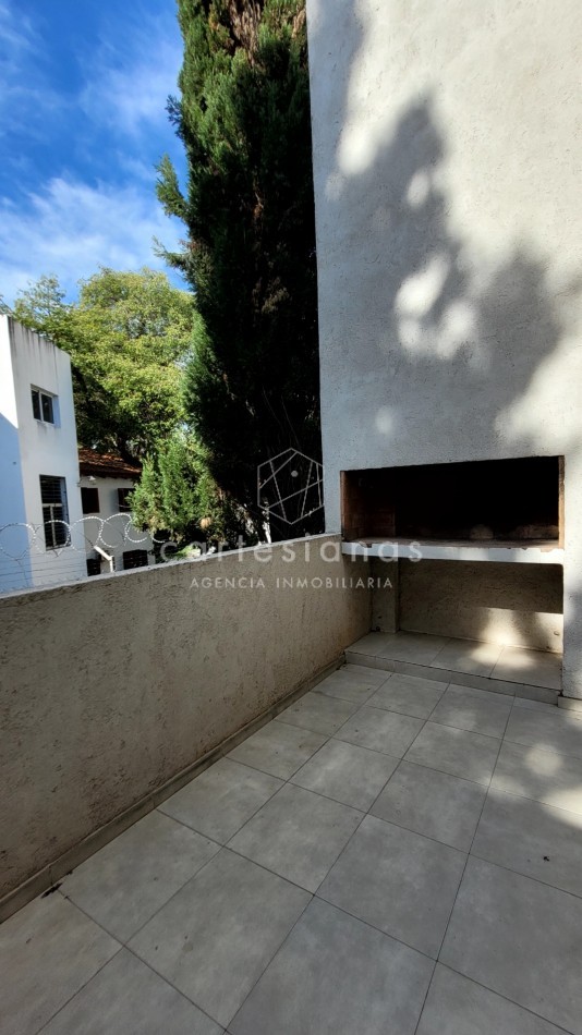 DEPTO ESTILO DUPLEX DE 2 DORM SOBRE CALLE FRANCISCO LAPRIDA | OBSERVATORIO