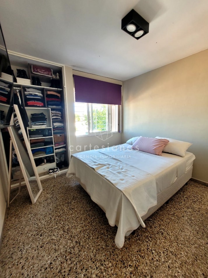 APTO CREDITO. IMPECABLE! DUPLEX DE 3 DORM. ZONA SUR.