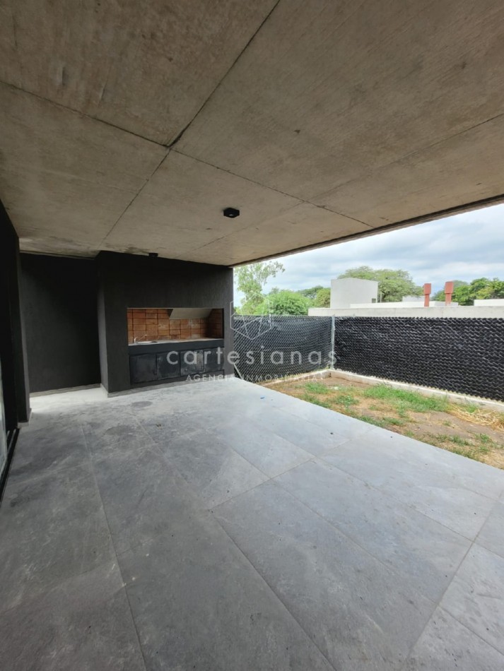 HOUSING EN VILLA WARCALDE. CASA 3 DORM EN UNA PLANTA. CATEGORIA