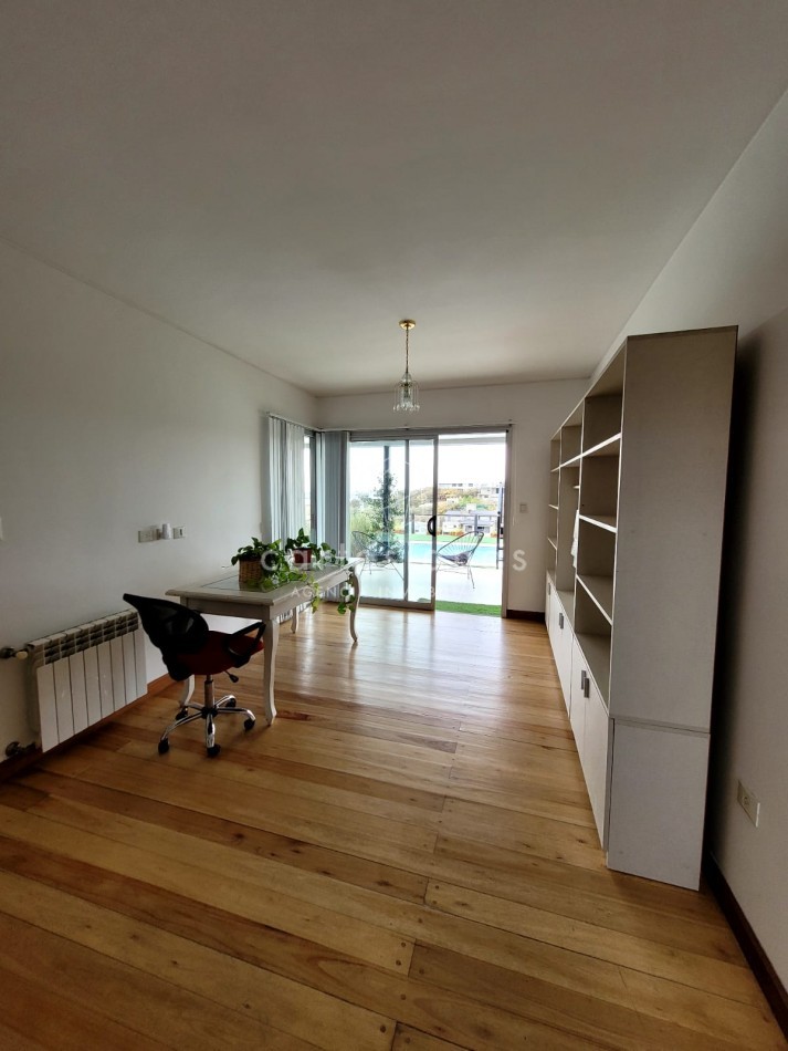 COUNTRY LA RUFINA CASA DE 4 DORM