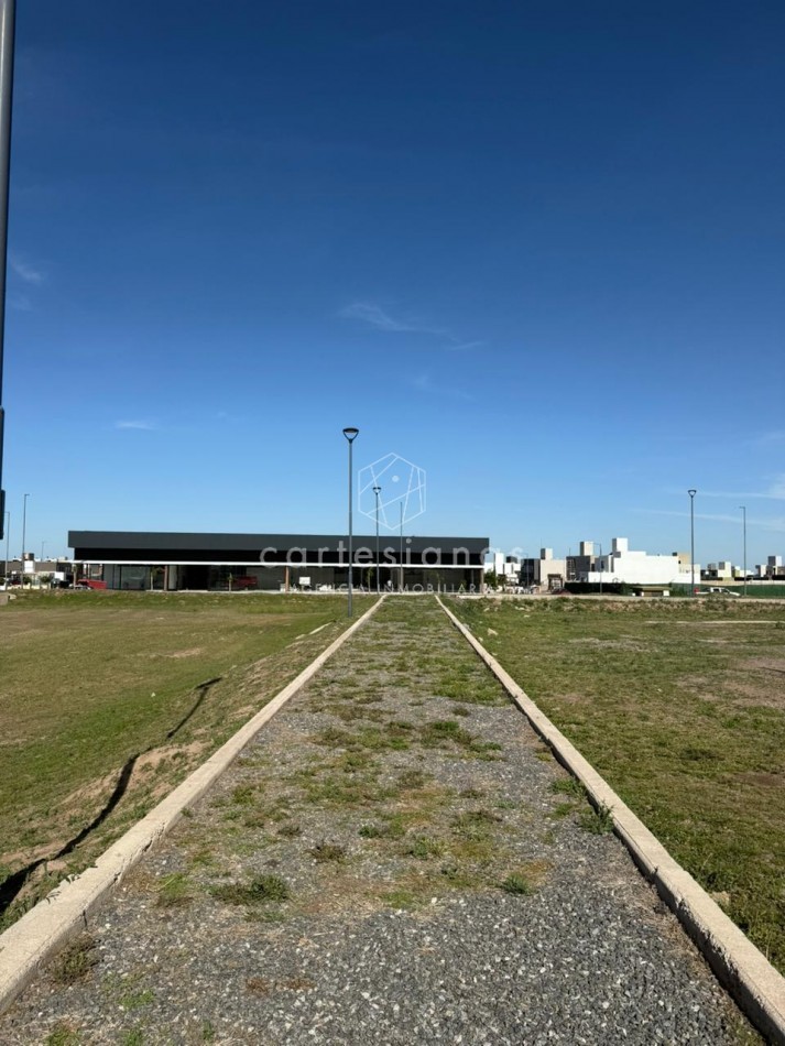 MACRO LOTE EN DOCTA | IDEAL PARA DESARROLLO DE TORRES Y LOCALES COMERCIALES