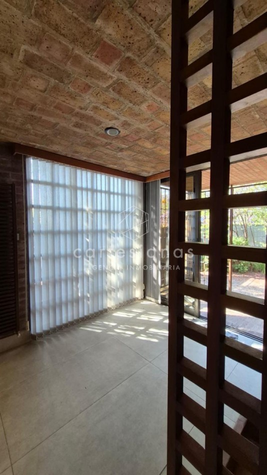 URCA EXCELENTE CASA DE 4 DORM. USO RESIDENCIAL O PARA OFICINAS/ESTUDIO 