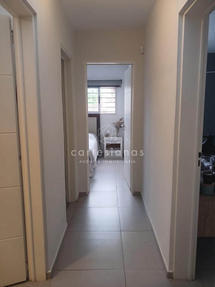 APTA CREDITO. A MTS DE RECTA MARTINOLLI CASA 3 DORM C/PILETA.