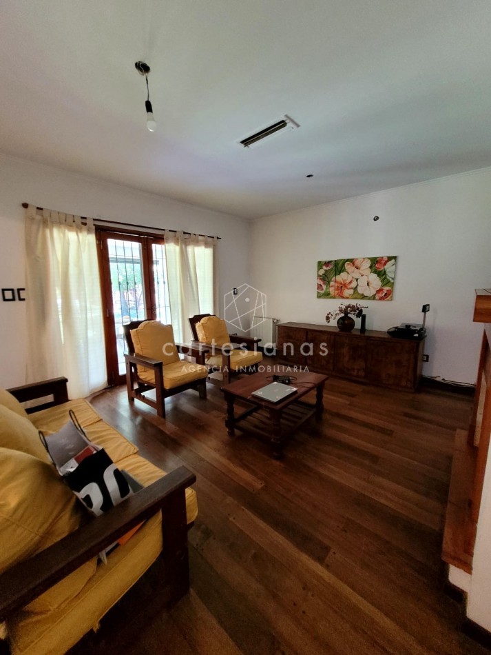ARGUELLO. CASA 4 DORM + DEPENDENCIA DE SERVICIO