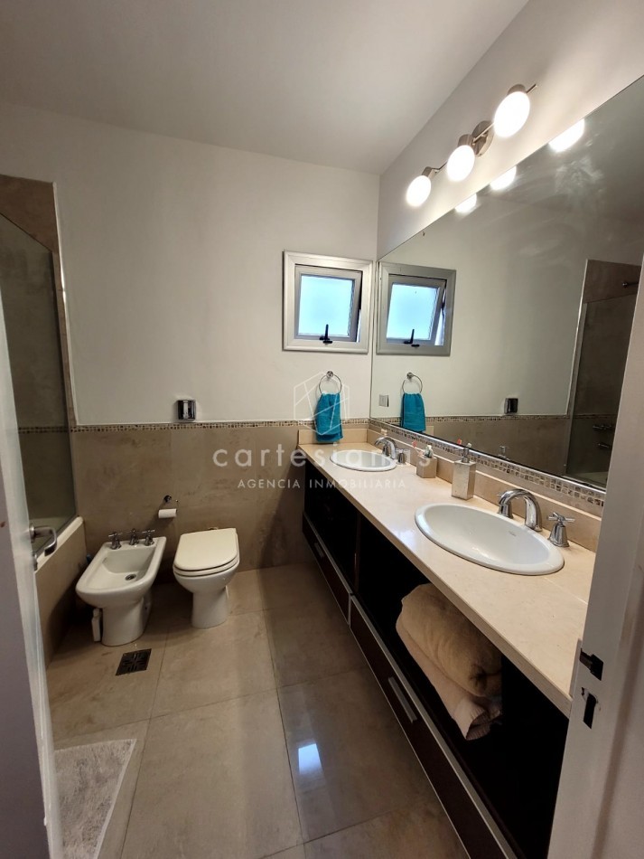 COUNTRY LA RUFINA CASA DE 4 DORM