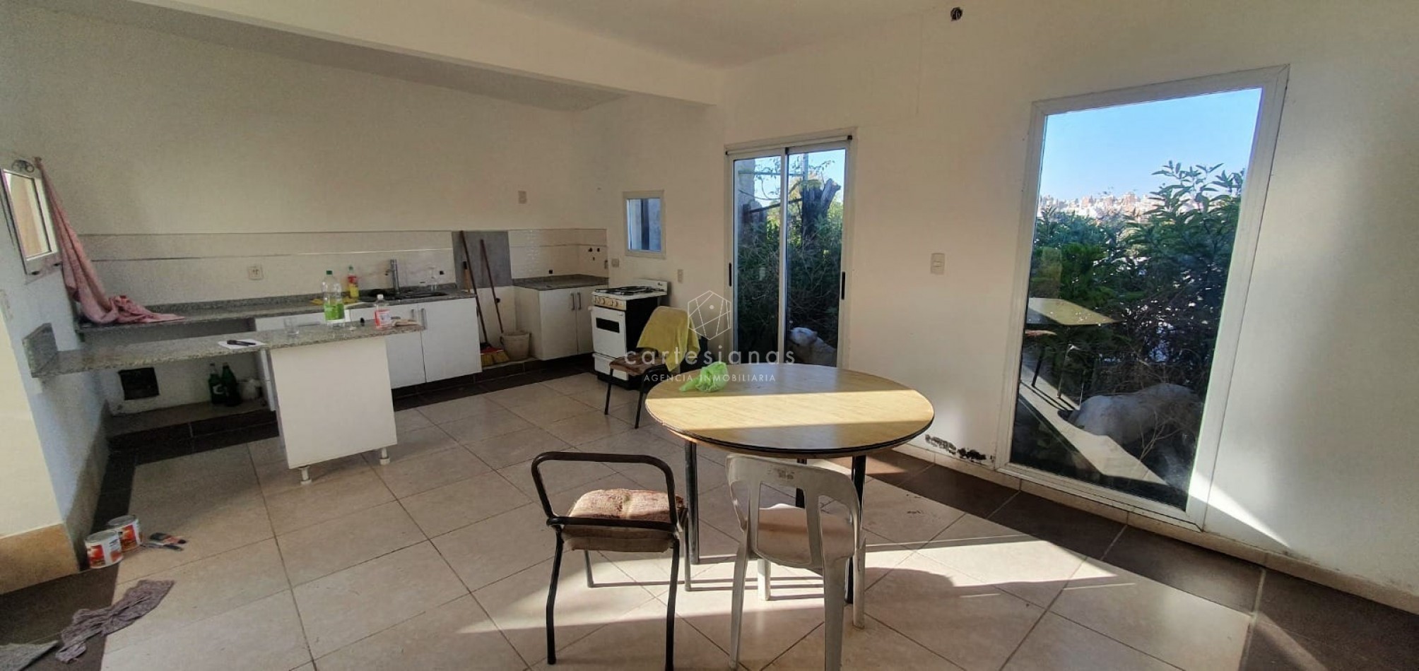 SE VENDEN 3 UNIDADES: DOS de 1 DORM y UNO de 2 DORM EN COMPLEJO B° BELLA VISTA