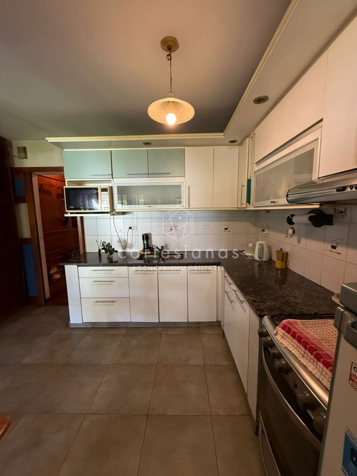 CASA DE 4 DORM C/PILETA | BAJO PALERMO