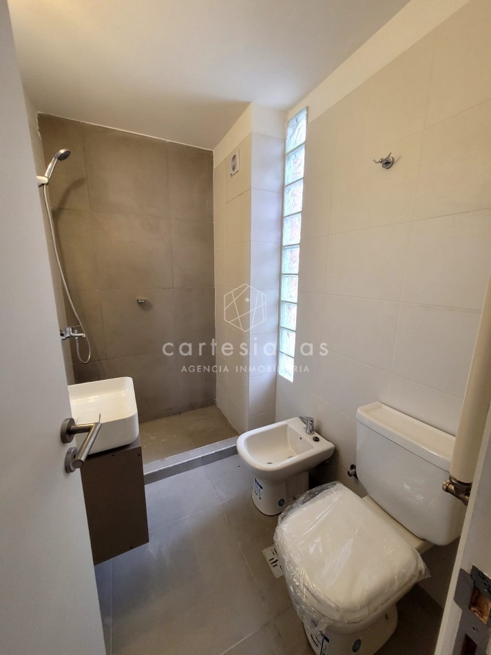 A ESTRENAR! 2 DORM 2 BAÑOS. AV. VELEZ SARSFIELD. ZONA POCITO. AMENITIES