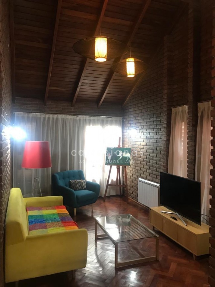 APTO CREDITO CASA DE 3 DORM + OFIC C/INGRESO INDEP. | BAJO PALERMO