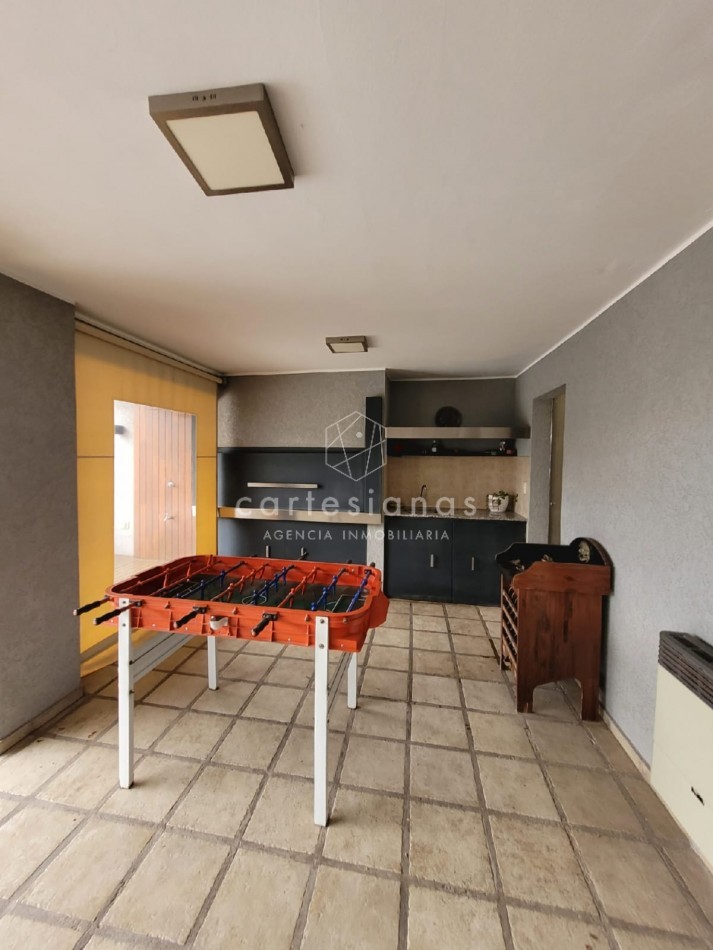 MAIPU 1° SECC HERMOSA CASA DE 4 DORM C/PILETA A POCAS CUADRAS DEL PARQUE SARMIENTO
