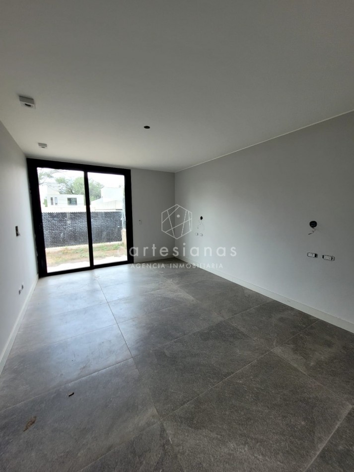 HOUSING EN VILLA WARCALDE. CASA 3 DORM EN UNA PLANTA. CATEGORIA