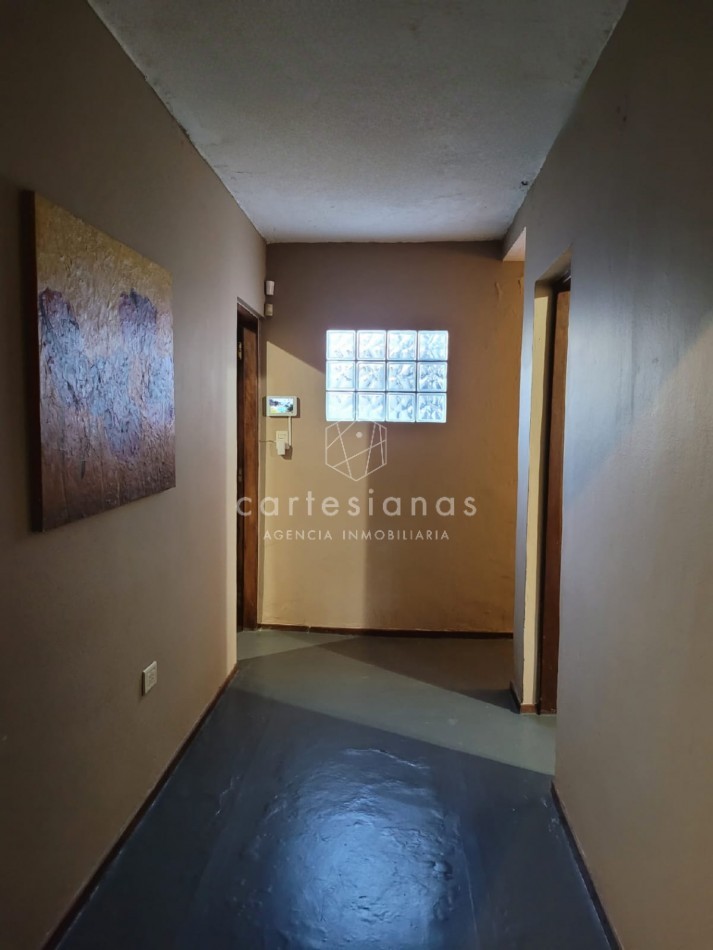 HERMOSA CASA 3 DORM CON/PILETA. VILLA RIVERA INDARTE