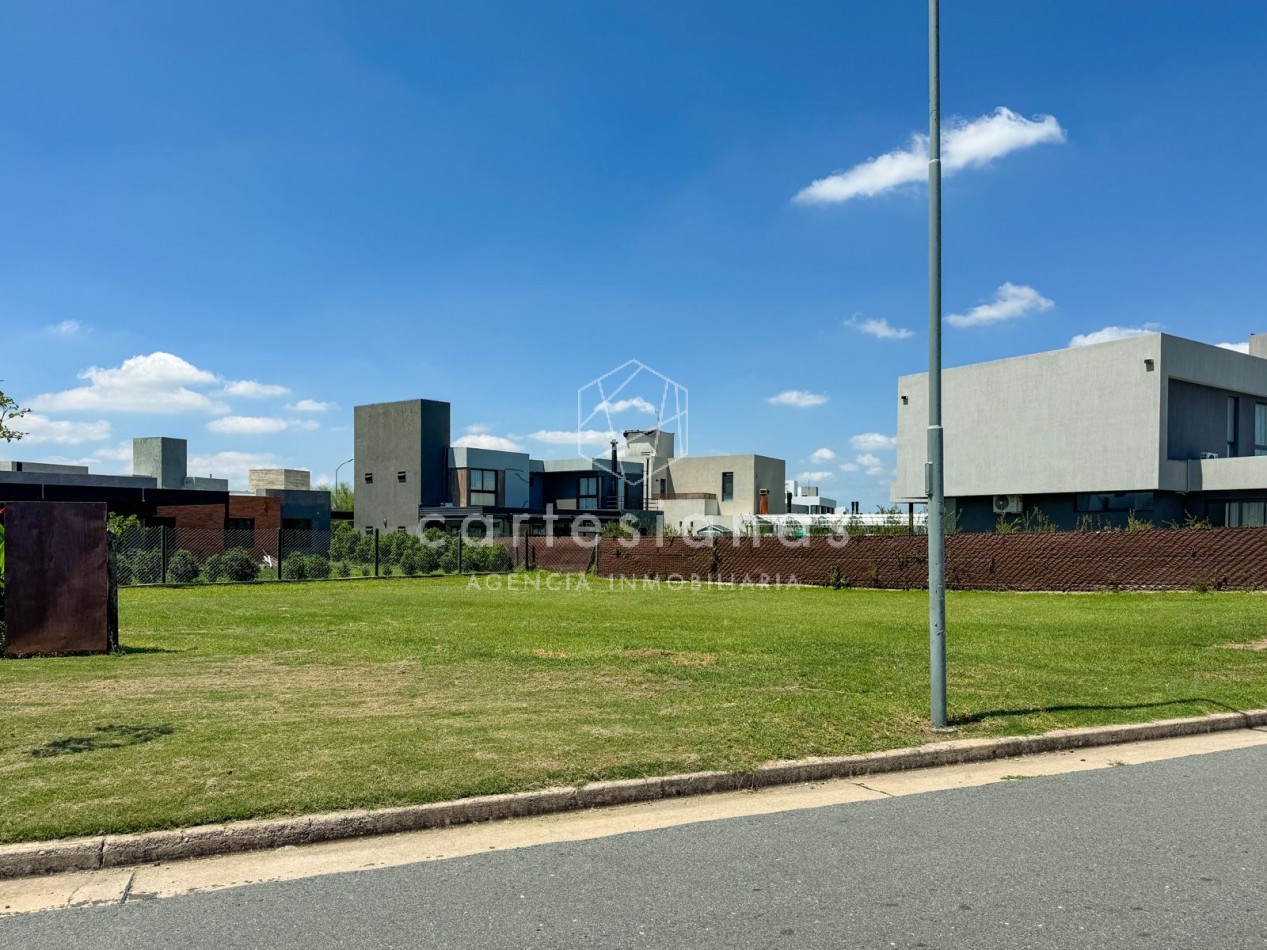 SIETE SOLES LOTE CENTRAL DE 600 M2 | PARTERRES