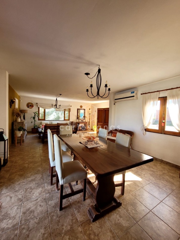 MORADA, VILLA URBANA. CASA DE 2 DORM , 2 BAÑOS, PILETA. APTO CREDITO HIPOTECARIO