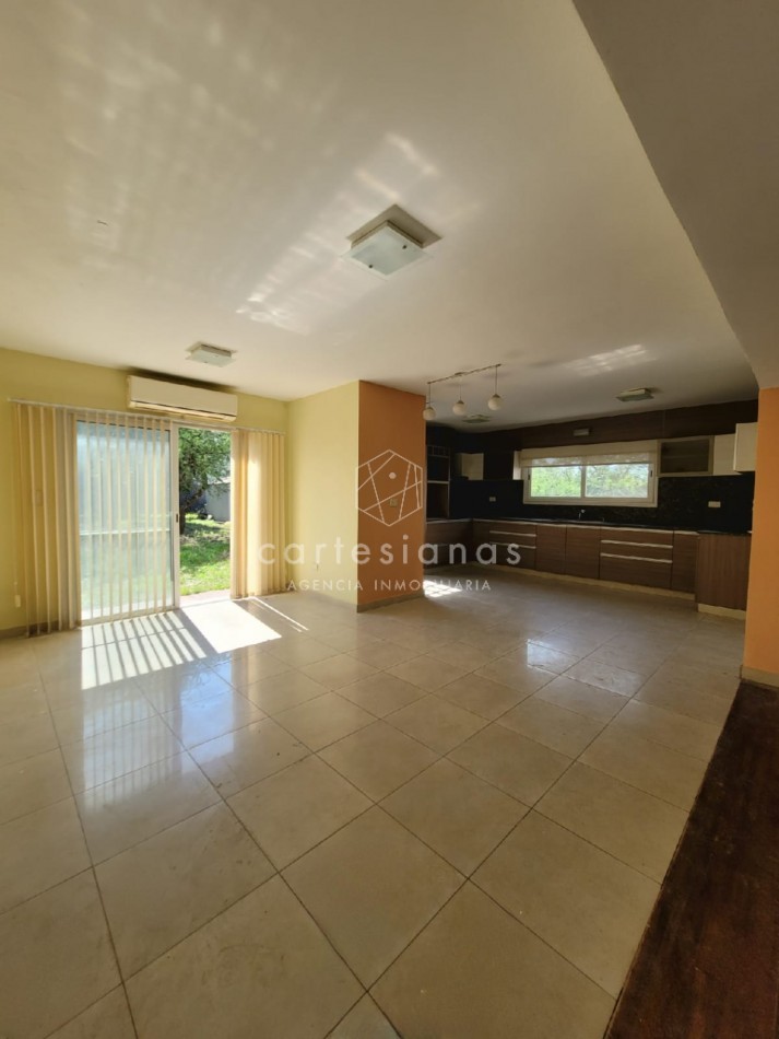 APTO CREDITO. VILLA CATALINA E-53 CASA DE 2 DORM