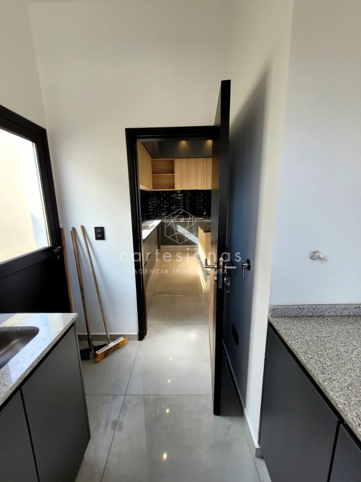 BARRIO PRIVADO LAS CAÑITAS CASA DE DISEÑO 3 DORM